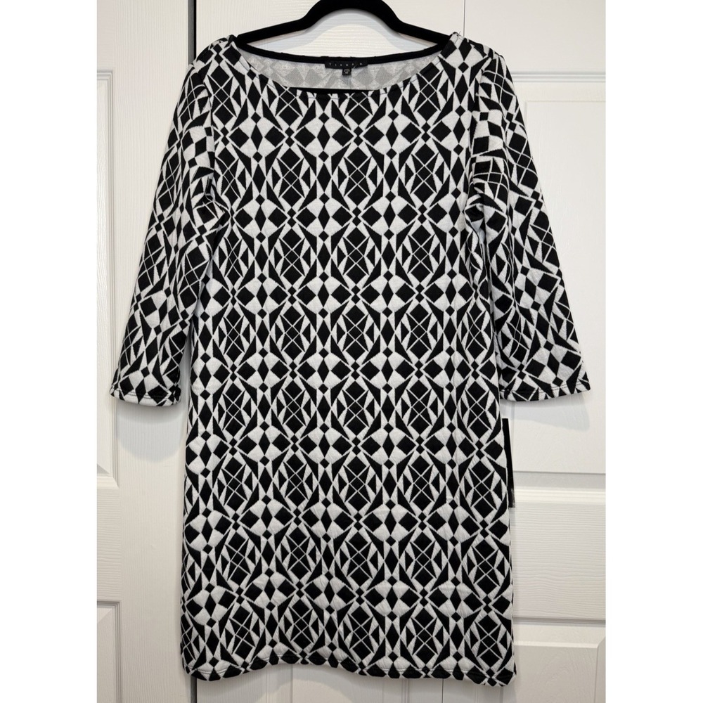 NWT Tiana B Womens Geometric Mini Dress Size 10 Mod Artsy Stretch Event Office‎
